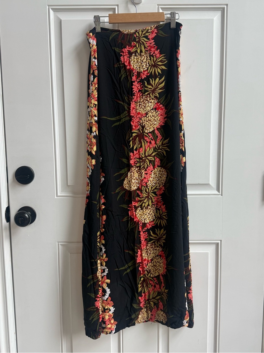 Vintage 90’s Hilo Hattie Hawaiian Floral Resortwear Luau Highwaist Skirt